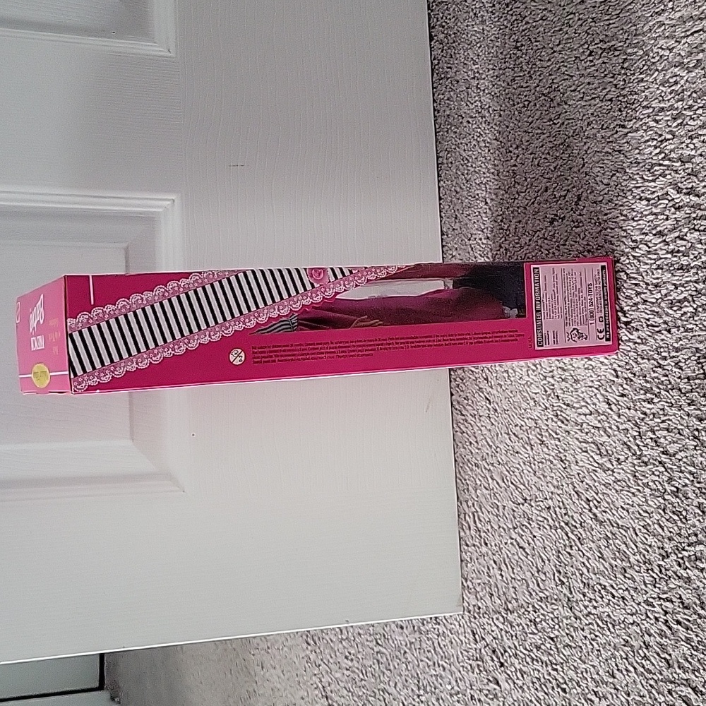 Barbie Collector Edition French Doll - Picture 3 of 5